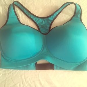Women’s Nike Dri Fit sports bra size 38DD